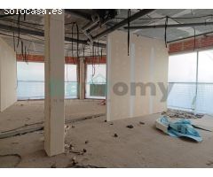 Local comercial de 350 m² en el centro de Betanzos