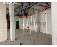 Local comercial de 350 m² en el centro de Betanzos