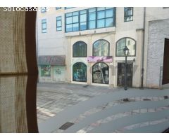 Se alquila local comercial acondicionado como Cafetería/Restaurante