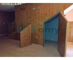 Se alquila local comercial acondicionado como Cafetería/Restaurante