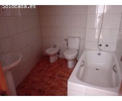 A LA VENTA CASA ADOSADA EN CASTELL DE CASTELLS - ALICANTE CON 3 HABITACIONES