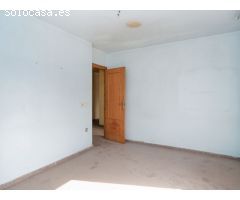 PISO DE CUATRO DORMITORIOS A LA VENTA EN YECLA - MURCIA
