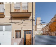 PISO DE CUATRO DORMITORIOS A LA VENTA EN YECLA - MURCIA
