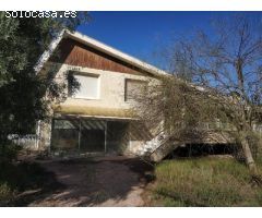 CHALET EN VENTA EN PETRER - ALICANTE CON 4 HABITACIONES