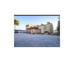 ESPECTACULAR CHALET URBANO ¡¡