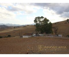 EXTENSA FINCA CON RUINA Y POSIBILIDADES DE CONSTRUCION