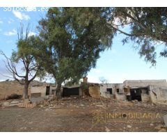 EXTENSA FINCA CON RUINA Y POSIBILIDADES DE CONSTRUCION