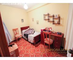 Se vende casa muy espaciosa en el centro de Coín