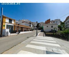 Se vende piso en Tolox con plaza de aparcamiento
