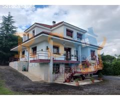 Casa con finca rustica, plantación de robles americanos. Vistas imperdibles al
