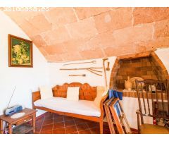 Finca rústica a pocos metros del centro de Ciutadella