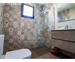 Moderno chalet con vistas al mar en Addaia