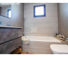 Moderno chalet con vistas al mar en Addaia