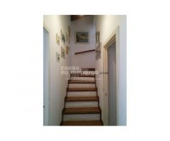 Casa y local en planta baja en Es Castell