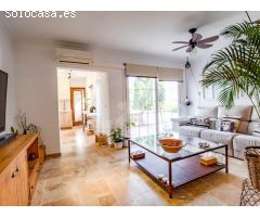 Preciosa casa unifamiliar con garaje, jardín y terrazas en Mahón