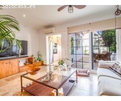 Preciosa casa unifamiliar con garaje, jardín y terrazas en Mahón