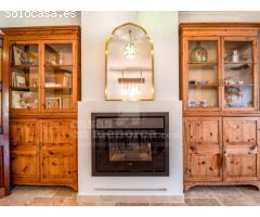 Preciosa casa unifamiliar con garaje, jardín y terrazas en Mahón