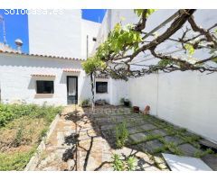 Casa y restaurante en venta en Es Castell