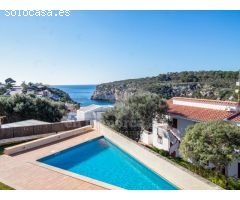 Chalet adosado con vistas al mar en Es Canutells