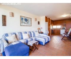 Chalet adosado con vistas al mar en Es Canutells