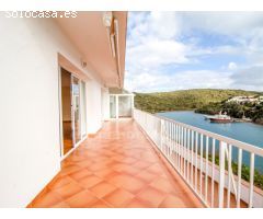 Espectacular chalet con acceso directo al mar y unas vistas increíbles al Puerto