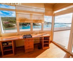 Espectacular chalet con acceso directo al mar y unas vistas increíbles al Puerto