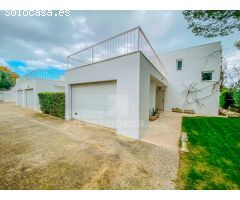 Chalet con piscina en Coves Noves