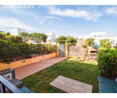 Apartamento con licencia y piscina en Son Bou