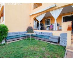 Apartamento con licencia y piscina en Son Bou