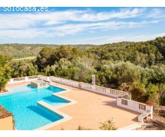 Apartamento con licencia y piscina en Son Bou