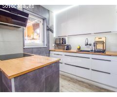 Apartamento con licencia y piscina en Son Bou