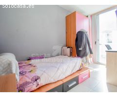 Piso tríplex con parking en Mahón