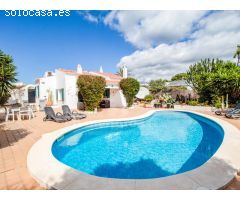 Chalet con licencia y vistas en Binibeca