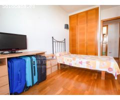 Piso con piscina, parking y trastero en Mahón