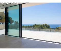 Villa moderna recién terminada con impresionantes vistas al mar