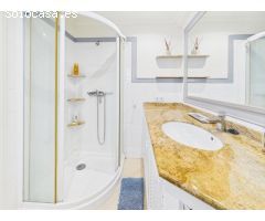 Ático con vistas al mar en Portals - Inversión ideal y casa de vacaciones