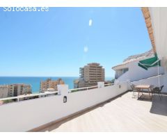 Estamos felices de presentaros este precioso ático en Fuengirola, situado en la