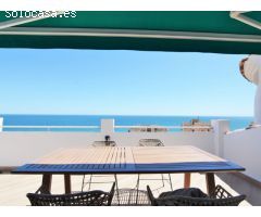 Estamos felices de presentaros este precioso ático en Fuengirola, situado en la