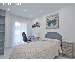 Villa independiente en el Coto con piscina privada