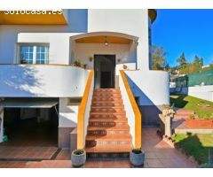 Villa independiente en el Coto con piscina privada