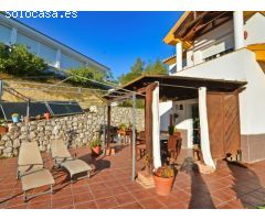 Villa independiente en el Coto con piscina privada