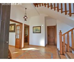 Villa independiente en el Coto con piscina privada