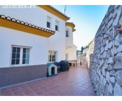 Villa independiente en el Coto con piscina privada