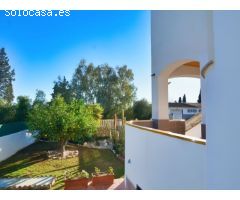 Villa independiente en el Coto con piscina privada