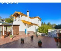 Villa independiente en el Coto con piscina privada