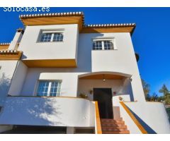Villa independiente en el Coto con piscina privada