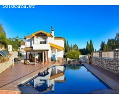 Villa independiente en el Coto con piscina privada