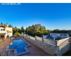 Villa independiente en el Coto con piscina privada