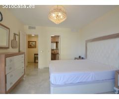 Ático exclusivo con estudio independiente y espectaculares vistas al mar -