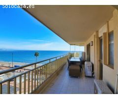 Ático exclusivo con estudio independiente y espectaculares vistas al mar -